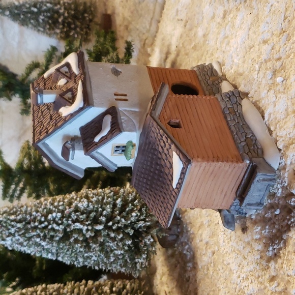 DEPARTMENT 56 - Alpine Village - Stoder Grist Mill - In Original Box - Picture 7 of 11